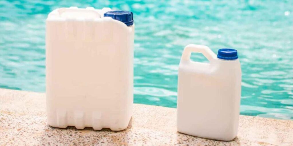 Liquid Chlorine Applied in Swimming Pool Water Purification